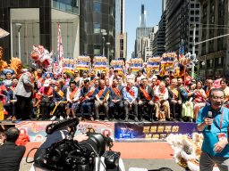 Miss Chinese Beauty Pageant appear at the 5th Asian Pacific Traditional Cultural Parade. Photo by Andy Yuen