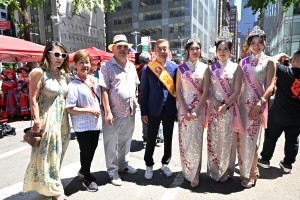 Miss Chinese Beauty Pageant appear at the 5th Asian Pacific Traditional Cultural Parade Photo by Andy Yuen