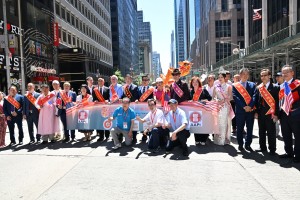 Miss Chinese Beauty Pageant appear at the 5th Asian Pacific Traditional Cultural Parade Photo by Andy Yuen