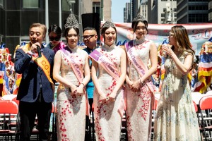 Miss Chinese Beauty Pageant appear at the 5th Asian Pacific Traditional Cultural Parade Photo by Andy Yuen