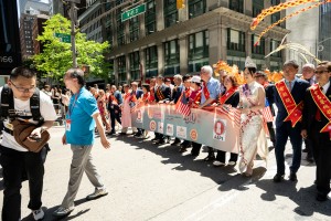 Miss Chinese Beauty Pageant appear at the 5th Asian Pacific Traditional Cultural Parade Photo by Andy Yuen